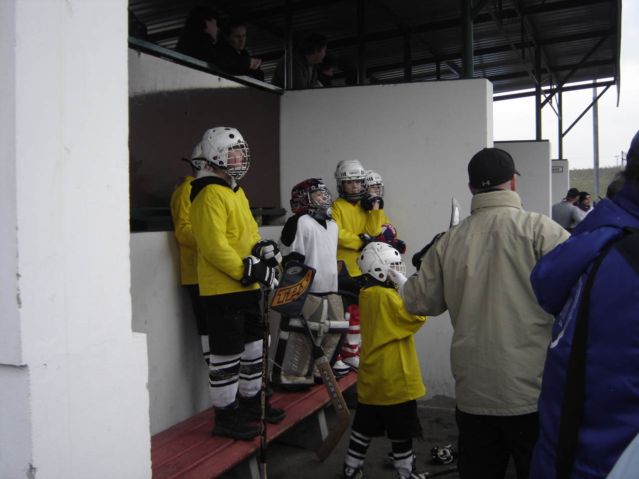hokejbal novorocni utkani2008 009.jpg